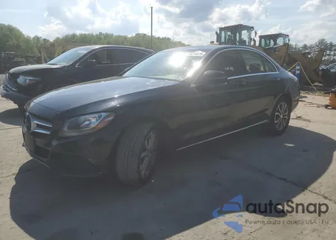 2016 Mercedes-Benz C 300 4Matic z USA, uszkodzony, nr VIN WDDWF4KB0GR135568